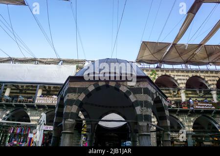 8 maggio 2022 Diyarbakir Turchia. Hasan Pasha han bazar a Diyarbakir Foto Stock