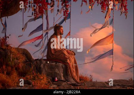 CHRIS HEMSWORTH in THOR: LOVE AND THUNDER (2022), diretto da TAIKA WAITITI. Credit: MARVEL STUDIOS/WALT DISNEY PICTURES / Album Foto Stock