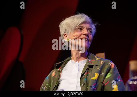 Hay-on-Wye, Galles, Regno Unito. 2nd giugno 2022. Prospect discusse 1: Il futuro della BBC, Jean Seaton, AC Grayling e Alan Rusbridger al Festival di Hay 2022, Galles. Credit: Sam Hardwick/Alamy. Foto Stock