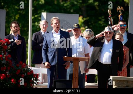 BLOOMINGTON, INDIANA - MAGGIO 30: Cerimonia del Memorial Day ai Valhalla Memory Gardens il 30 Maggio 2022, a Bloomington, Indiana. (Foto di Jeremy Hogan/The Bloomingtonian) Foto Stock