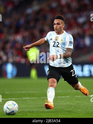 Londra, Inghilterra, 1st giugno 2022. Lautaro Martínez dell'Argentina durante la partita della Coppa dei campioni COMMEBOL-UEFA al Wembley Stadium di Londra. Il credito d'immagine dovrebbe leggere: David Klein / Sportimage Credit: Sportimage/Alamy Live News Foto Stock