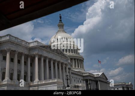 Washington, Stati Uniti. 10th Jan 2022. Una visione generale del Campidoglio degli Stati Uniti a Washington, DC, il 2 giugno 2022. (Graeme Sloan/Sipa USA) Credit: Sipa USA/Alamy Live News Foto Stock