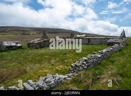 Edificio derelitto sull'isola di Rousay, Isole Orkney, Scozia. Foto Stock