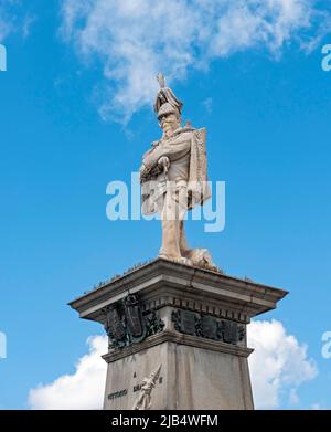 Statua del Re Vittorio Emanuele II, Piazza Italia, Sassari, Sardegna, Italia Foto Stock