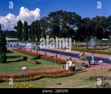 Il giardino botanico del governo che è stato disposto nel 1847 dal marchese di Tweeddale in Udhagamandalam o Ooty, Tamil Nadu, India, Asia Foto Stock