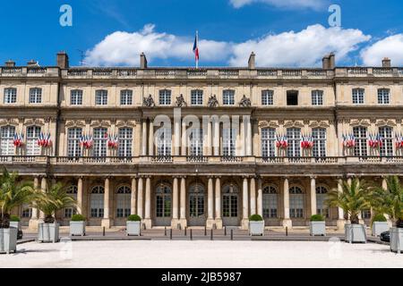 Nancy, Francia - 1 giugno, 2022: Vista del palazzo del governo nel centro storico di Nancy Foto Stock