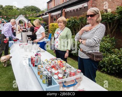 Didsbury, Manchester, Regno Unito. Giovedì 2nd giugno 2022, festa giubilare della Regina Elisabetta II Platinum nella chiesa di St James & Emmanuel, Didsbury Foto Stock