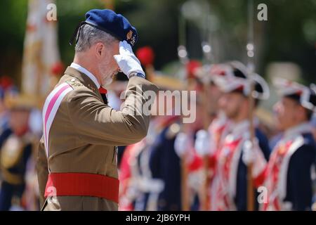 Madrid, Spagna. 03rd giugno 2022. Il re Felipe VI di Spagna partecipa alla cerimonia della bandiera delle Guardie reali presso la sede centrale 'El Rey' di Madrid. Credit: SOPA Images Limited/Alamy Live News Foto Stock