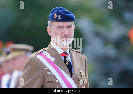 Madrid, Spagna. 03rd giugno 2022. Il re Felipe VI di Spagna partecipa alla cerimonia della bandiera delle Guardie reali presso la sede centrale 'El Rey' di Madrid. (Foto di Atilano Garcia/SOPA Images/Sipa USA) Credit: Sipa USA/Alamy Live News Foto Stock