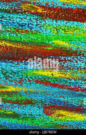 Sfondo creativo di pennellate colorate su un primo piano di tela. Astratto sfondo artistico da pennellate di pennellate di macro verde rosso blu giallo. Disegno di pittura sfondo texture pittura Foto Stock