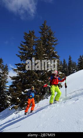 Scialpinismo nelle Alpi della Transilvania, nelle montagne di Fagaras, in Romania, in Europa Foto Stock