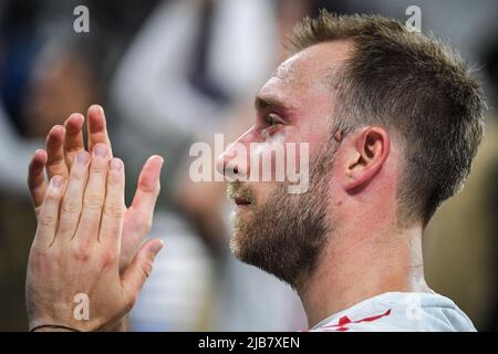 Parigi, Francia. 03rd giugno 2022. Christian ERIKSEN di Danimarca celebra la vittoria durante la UEFA Nations League, Lega A - Gruppo 1 partita di calcio tra Francia e Danimarca il 3 giugno 2022 allo Stade de France a Saint-Denis vicino Parigi, Francia - Foto Matthieu Mirville / DPPI Credit: DPPI Media/Alamy Live News Foto Stock