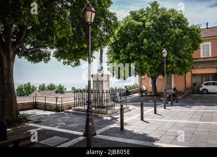 L'Estaque, Marsiglia, Francia, maggio 2022, vista di Piazza Francis Maleterre Foto Stock