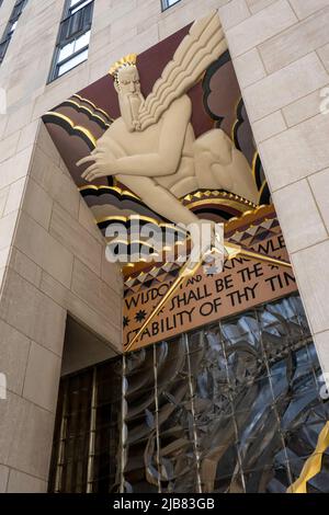 Rockefeller Center, Comcast Building, ingresso principale 30 Rockefeller Plaza, New York Foto Stock