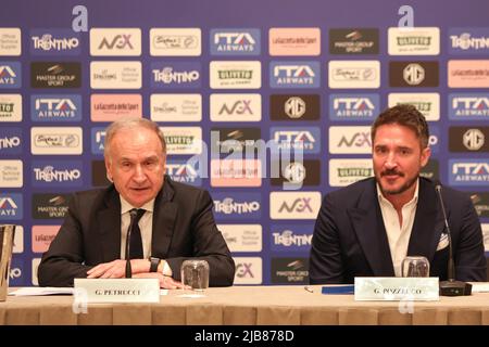 Milano, Italia. 3rd giugno 2022. Italia, Milano, 3 2022 giugno: Giovanni Petrucci (presidente FIP) durante la conferenza stampa sulla presentazione del nuovo allenatore di basket nazionale italiano al Principe di Savoia Hotel (Credit Image: © Fabrizio Andrea Bertani/Pacific Press via ZUMA Press Wire) Foto Stock