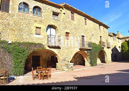 Strade di Monell, Girona Catalogna Spagna Foto Stock