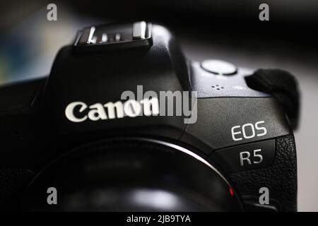 Canon EOS R5 fotocamera di Canon Inc.. Foto Stock