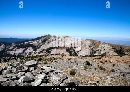 Paesaggio dal monte ida (in turco: Kazdagi, che significa Goose Mountain) della città di Edremit a Balikesir, Turchia Foto Stock