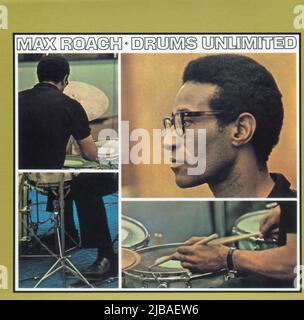 CD: Max Roach DRUM UNLIMITED (WPCR-25113) Promo, rilasciato il 22 novembre 2006. Foto Stock