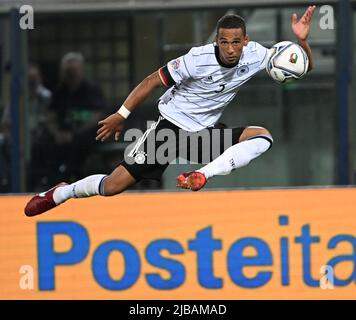 Bologna, Germania. 04th giugno 2022. Calcio, Lega delle Nazioni, fase di gruppo, Gruppo 3, giorno di incontro 1, Italia - Germania, Stadio Renato Dall'Ara: Thilo Kehrer tedesco. Credit: Federico Gambarini/dpa/Alamy Live News Foto Stock