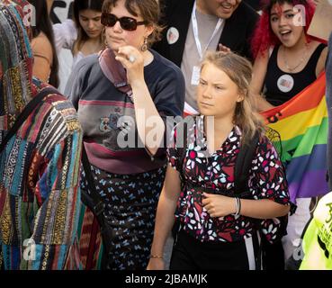 STOCCOLMA, SVEZIA - 3 GIUGNO 2022: Dimostrazione a Stoccolma dell'attivista del clima svedese Greta Thunberg, di 19 anni Foto Stock