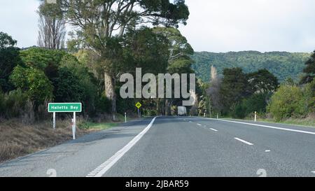 La Volcanic Loop Highway, una strada panoramica attraverso il Parco Nazionale di Tongariro, Nuova Zelanda Foto Stock