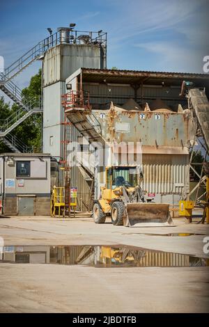 Porto di Goole banchine, impianto di calcestruzzo Breedon Goole — calcestruzzo preconfezionato vicino al fiume olandese Foto Stock