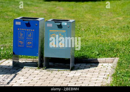 Rifiuti ambiente organico riciclaggio riciclaggio rifiuti rifiuti rifiuti rifiuti classificazione ecologia responsabile, per la conservazione per l'ambiente ecologico, inquinamento Foto Stock