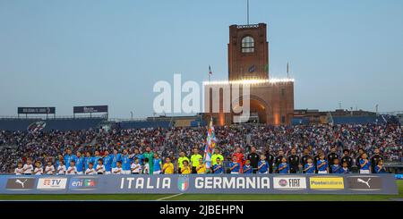 Bologna, Italia, il 04 giugno 2022. Foto di squadra prima dell'Italia vs Germania, 1° giorno del gruppo Nations League 3 2022-23, partita allo stadio Renzo Dall'Ara di Bologna, Italia, il 04 giugno 2022. Credit: Davide Casentini/AFLO/Alamy Live News Foto Stock