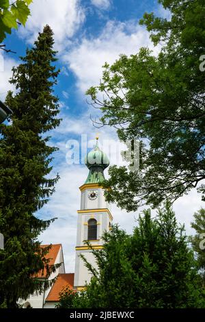 St. Georg nel quartiere Obermenzing di Monaco nel quartiere Pasing-Obermenzing Foto Stock