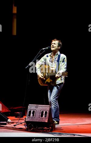 Il riso Damien si esibisce sul palco all'Auditorium Parco della Musica di Roma. Foto Stock