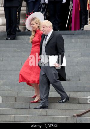 03 giugno 2022 - Londra, Inghilterra, Regno Unito - Carrie Symonds e Boris Johnson lasciano il Servizio Nazionale del Ringraziamento, la Cattedrale di St Paul Foto Stock