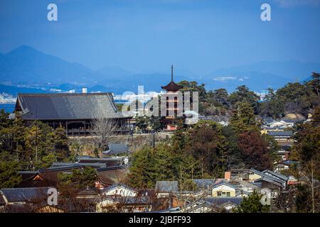 Vista panoramica dell'Isola di Itsukushima Foto Stock