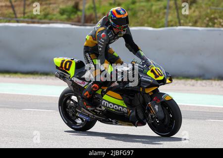 Luca Marini dall'Italia del Mooney VR46 Racing Team con la Ducati durante le prove libere del Gran Premi Monster ENERGY de Catalunya al Circuit de Foto Stock