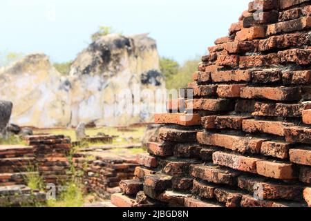 Blocchi e Buddha sdraiato, Ayutthaya, Thailandia Foto Stock