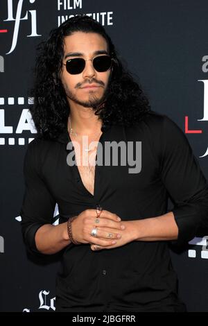 Los Angeles, California. 1st giugno 2022. Ezequiel Cardenas agli arrivi per Los Angeles Latino International Film Festival (LALIFF) apertura Night Screening of MIJA, TCL Chinese Theatre, Los Angeles, CA 1 giugno 2022. Credit: Priscilla Grant/Everett Collection/Alamy Live News Foto Stock