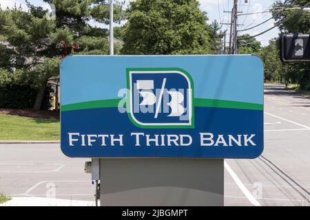 Cincinnati - circa Maggio 2022: Quinto Centro operativo della terza Banca di Madison. Quinto terzo servizio: 15 regioni con più di 1.300 sedi. Foto Stock