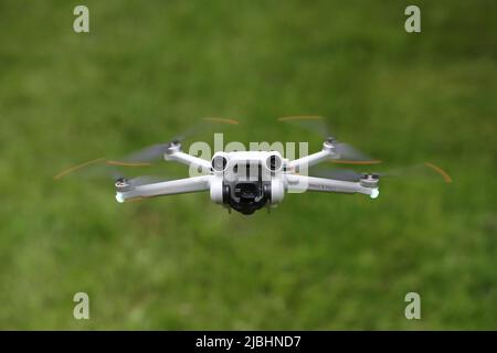 Giugno 6 2022, Londra Ontario Canada, primo sguardo al DJI mini 3 Pro. Foto Stock