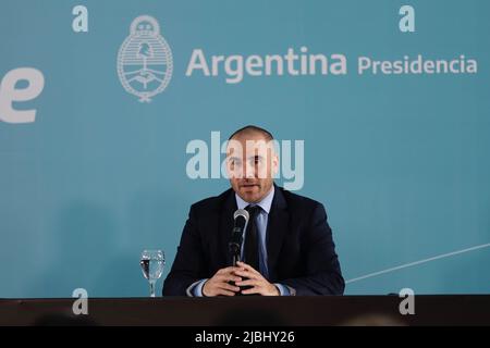 Buenos Aires, Argentina, 6th giugno 2022. Il Ministro dell'economia e delle finanze pubbliche Martín Guzmán ha presentato il progetto di reddito inatteso alla Camera del Governo. (Esteban Osorio/Alamy Live News) Foto Stock