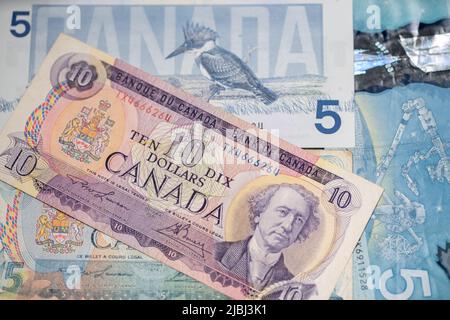 Toronto, Canada - Ottobre 30. 2021: Banca del Canada Money dal Canada. Banconote in contanti Foto Stock