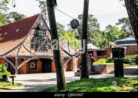 Worpswede (Germania): Café erbaut von Bernhard Hoetter und Kunsthalle Foto Stock