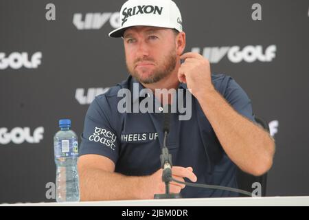 Hemel Hempstead, Herts, Regno Unito. 7th giugno 2022. Graeme McDowell risponde alle domande dei media prima del LIV Golf Invitational Credit: Motofoto/Alamy Live News Foto Stock