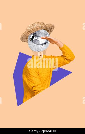 Immagine del collage creativo verticale della sfera della discoteca che si gonna invece testa sembra interessata lontano Foto Stock