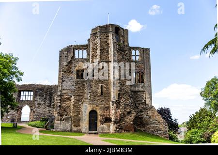 Castello gotico medievale a Newark on Trent, vicino a Nottingham, Nottinghamshire, Inghilterra, Regno Unito. Foto Stock