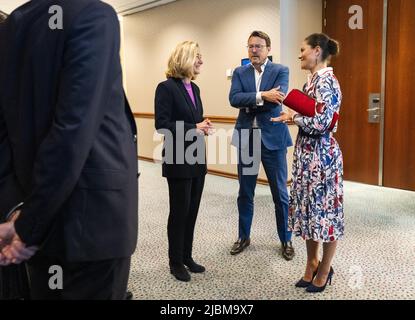 2022-06-07 14:01:29 AMSTERDAM - la principessa svedese della Corona Victoria partecipa alla celebrazione in onore del 60th anniversario della Camera di Commercio svedese. La sua visita di due giorni nei Paesi Bassi ha riguardato la sostenibilità, l'innovazione e la parità di diritti. ANP JEROEN JUMELET netherlands OUT - belgium OUT Credit: ANP/Alamy Live News Foto Stock