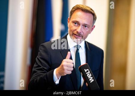 Berlino, Germania. 07th giugno 2022. Christian Lindner (FDP), Ministro federale delle finanze, ha dichiarato la tassa sugli utili in eccesso presso il Ministero delle finanze. Credit: Fabian Sommer/dpa/Alamy Live News Foto Stock