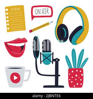 Un insieme di elementi che simboleggiano la registrazione di un podcast, di un programma radiofonico, di uno spettacolo online. Microfono con condensatore, tazza da caffè, cuffie, pianta in vaso. Colore Illustrazione Vettoriale