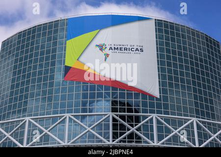 Los Angeles, Stati Uniti. 05th giugno 2022. Il centro di Los Angeles è chiuso al pubblico a causa del Summit of the Americas. 6/7/2022 Downtown Los Angeles, CA. USA (Photo by Ted Soqui/SIPA USA) Credit: Sipa USA/Alamy Live News Foto Stock