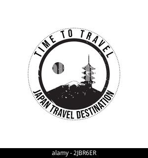 Grunge timbro di gomma con il testo destinazione viaggio Giappone scritto all'interno del timbro. È il momento di viaggiare. Silhouette del monte fuji e tempio storico del Giappone Illustrazione Vettoriale