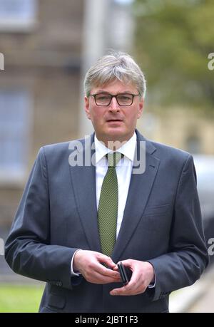 Daniel Kawczynski MP (con: Shrewsbury e Atcham) a Westminster, intervistato prima di un voto di fiducia in Boris Johnson, giugno 6th 2022 Foto Stock